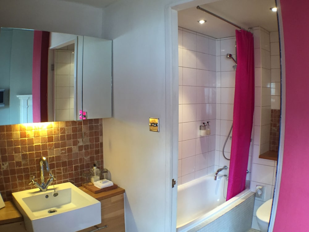 Manorhaus Ruthin by null