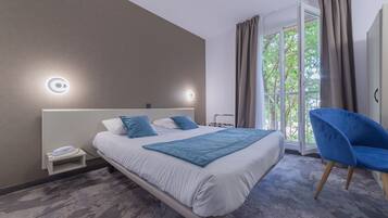 Habitación estándar doble, 1 cama doble | Ropa de cama de alta calidad, tabla de planchar con plancha, wifi gratis