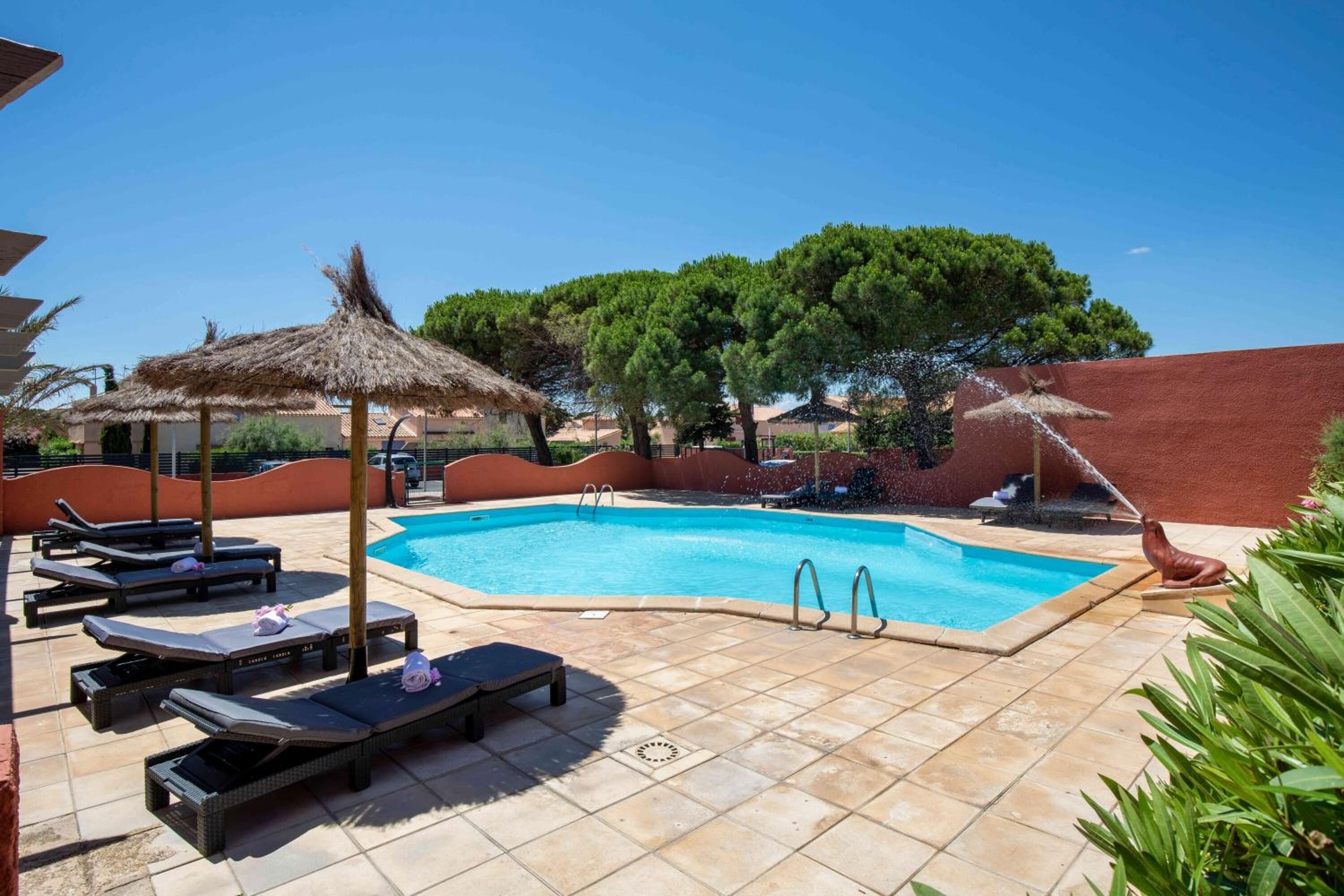 Alberca al aire libre por temporada 