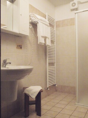 Studio (2 pax) | Bathroom - Albergo Ciocca (Castelnuovo don Bosco)