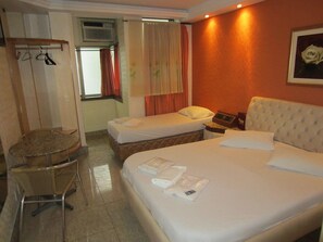 Minibar, free WiFi - Copamar Hotel (Rio de Janeiro)