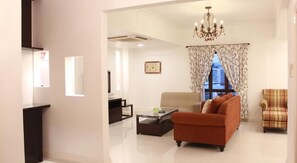 เพนท์เฮาส์, 5 ห้องนอน (Apartment) | ห้องนั่งเล่น | ทีวี