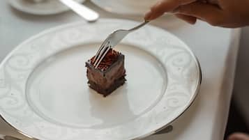 お食事