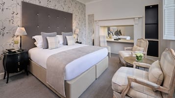 Luxury Room, 1 King Bed, Garden View | Desk, iron/ironing board, free WiFi, bed sheets