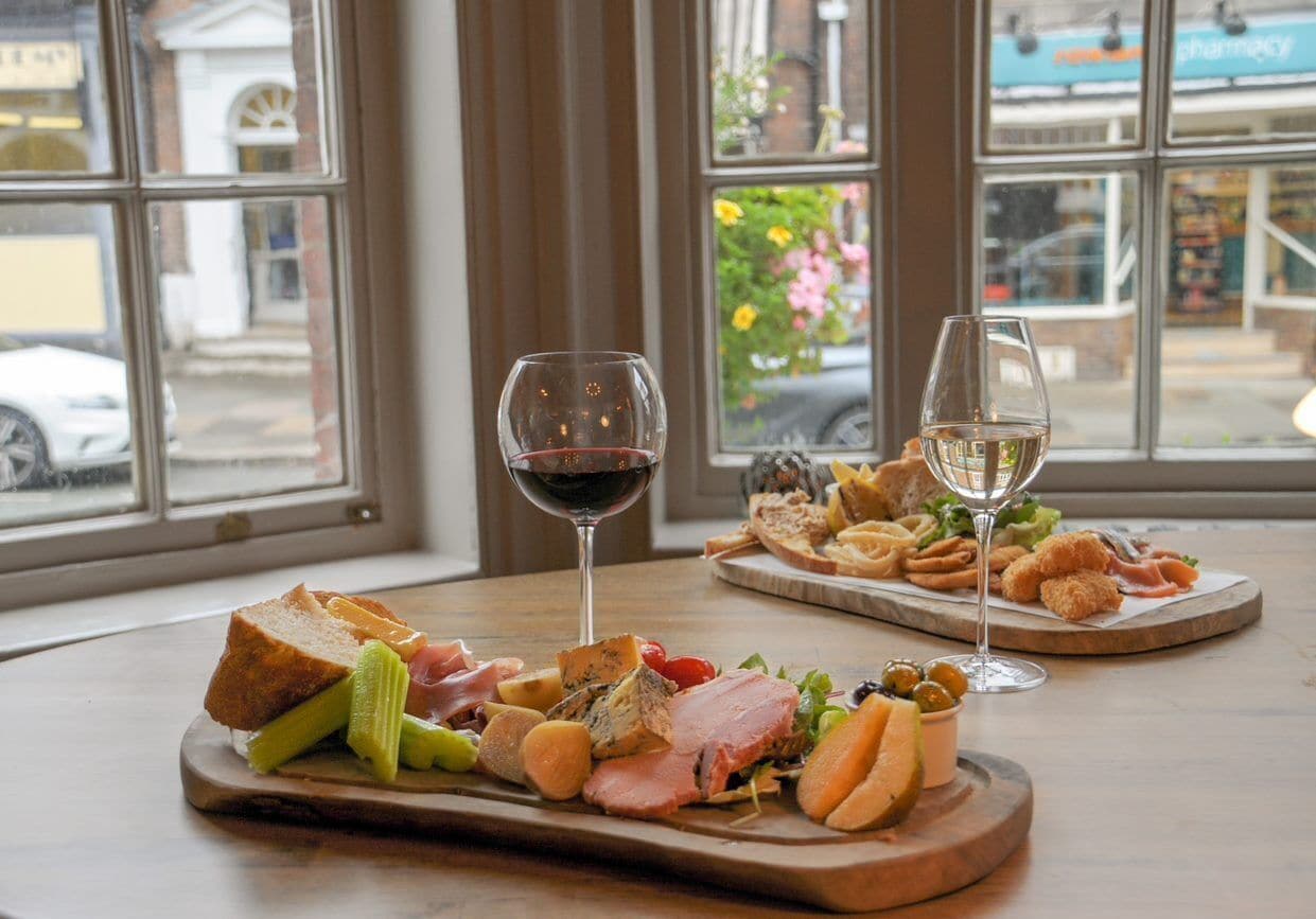 breakfast, lunch and dinner served