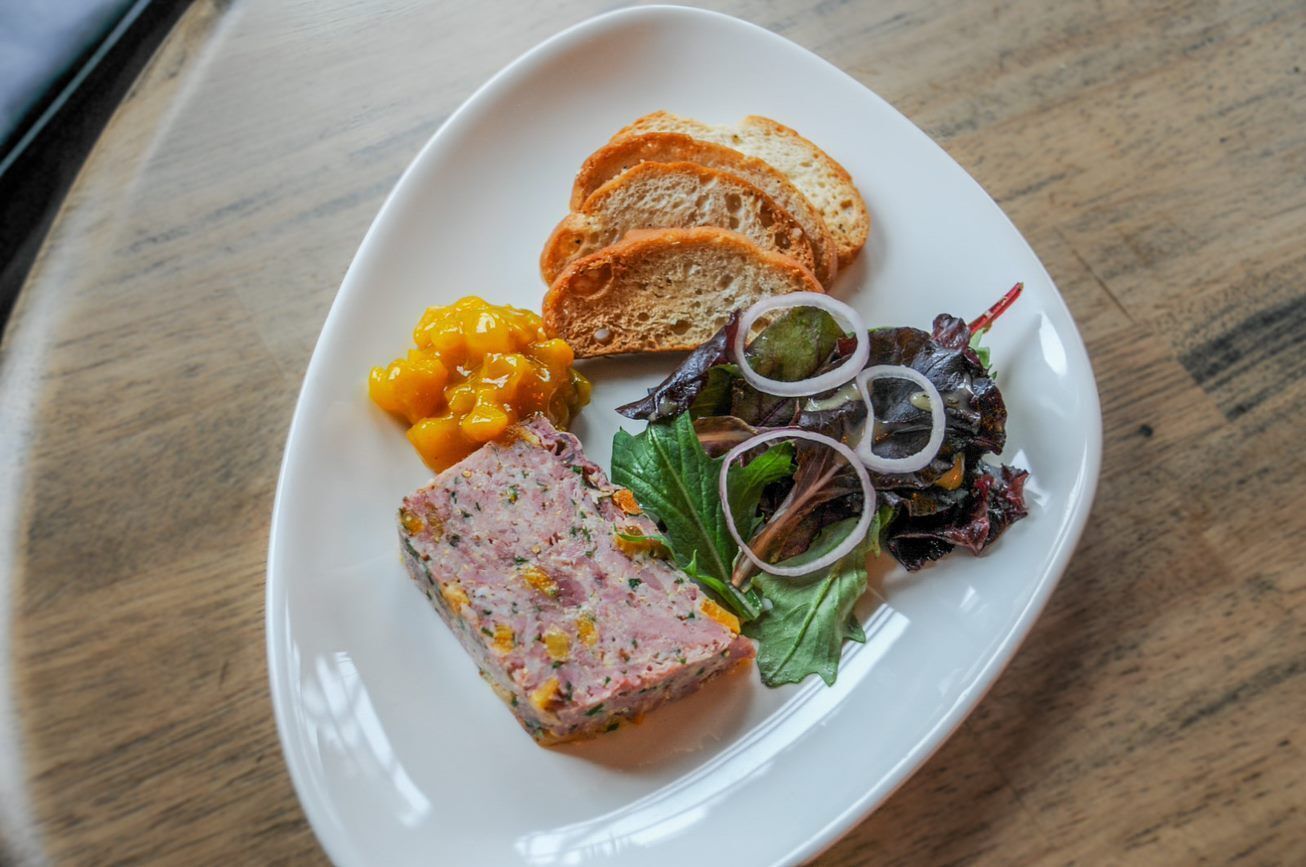 breakfast, lunch and dinner served