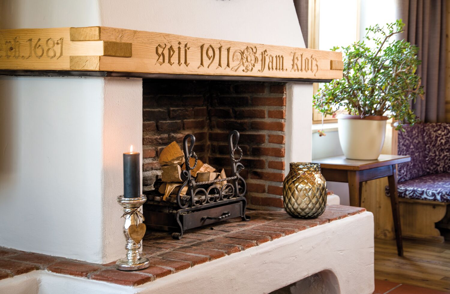 3 restaurants, regional cuisine