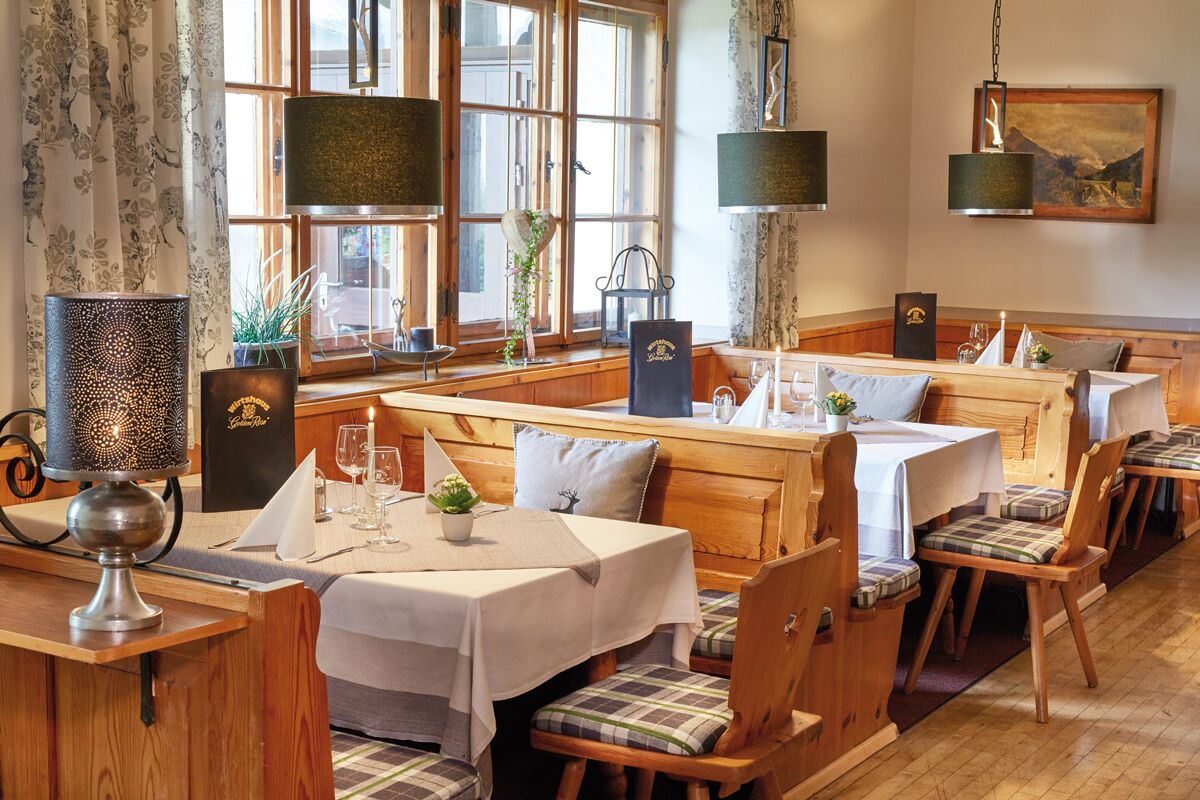 3 restaurants, regional cuisine