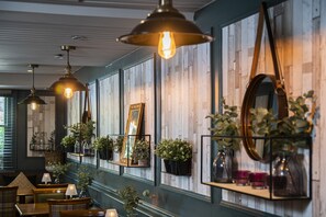 Dining - The Kirkhouse Inn (Glasgow)