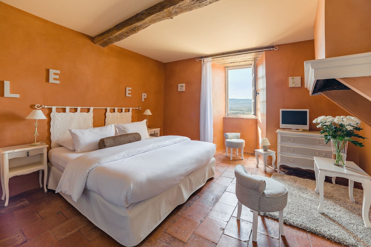 pillow-top beds, individually decorated, iron/ironing board, free wifi