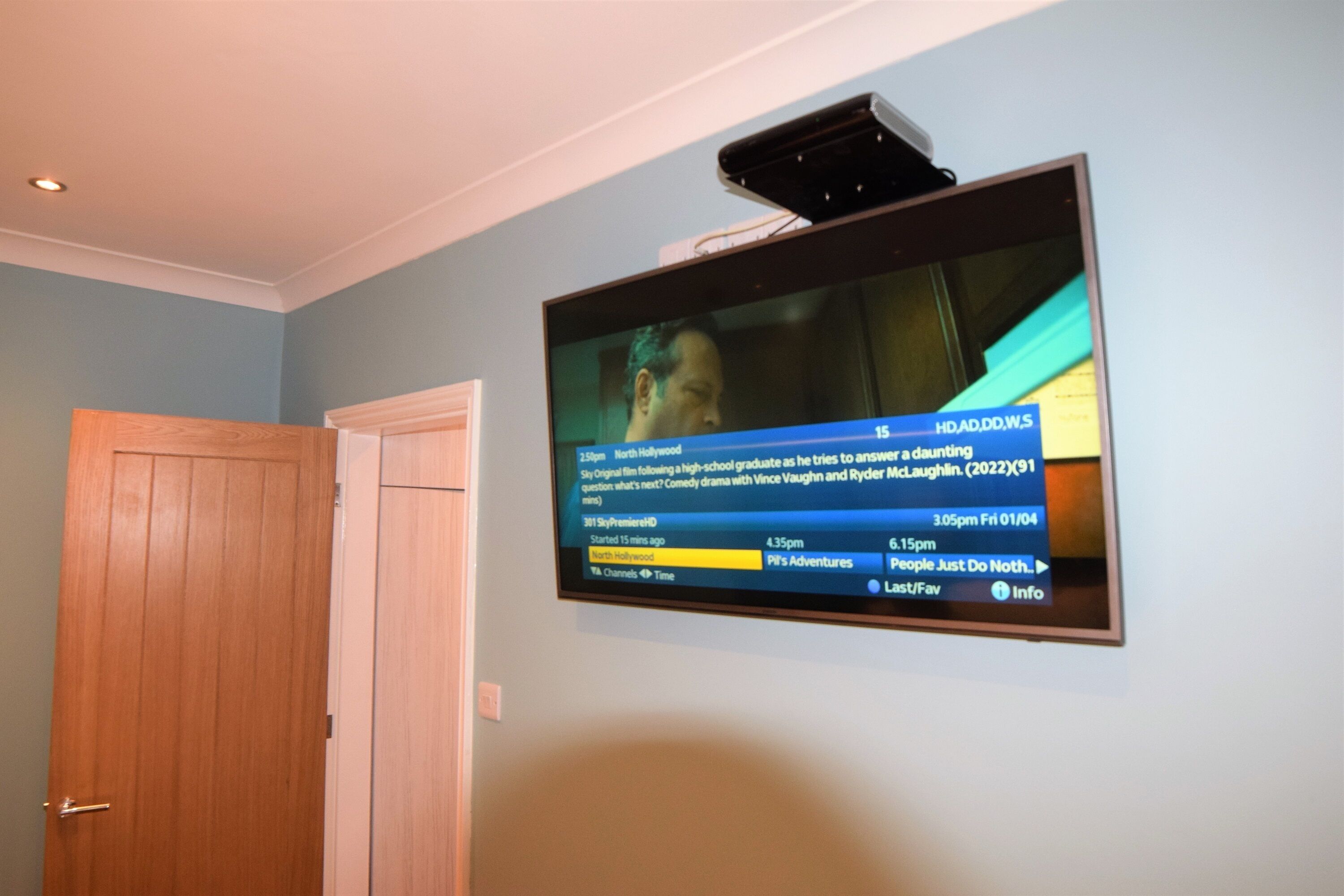 ground floor suite with spa bath | premium bedding, in-room safe, desk, soundproofing