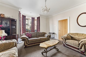 House | Living area - Dovedale Hotel (Cleethorpes)