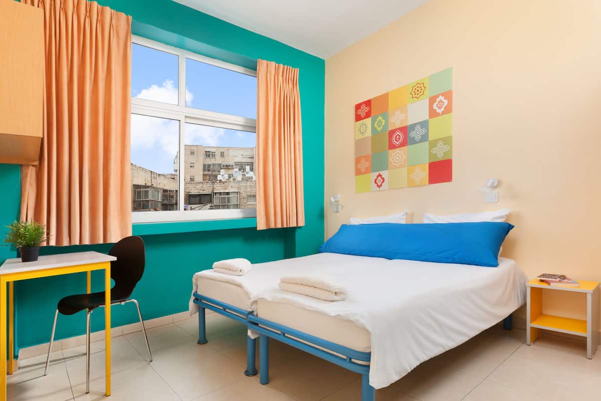 Economy Double or Twin Room, Private Bathroom | Blackout drapes, WiFi (free), bed sheets