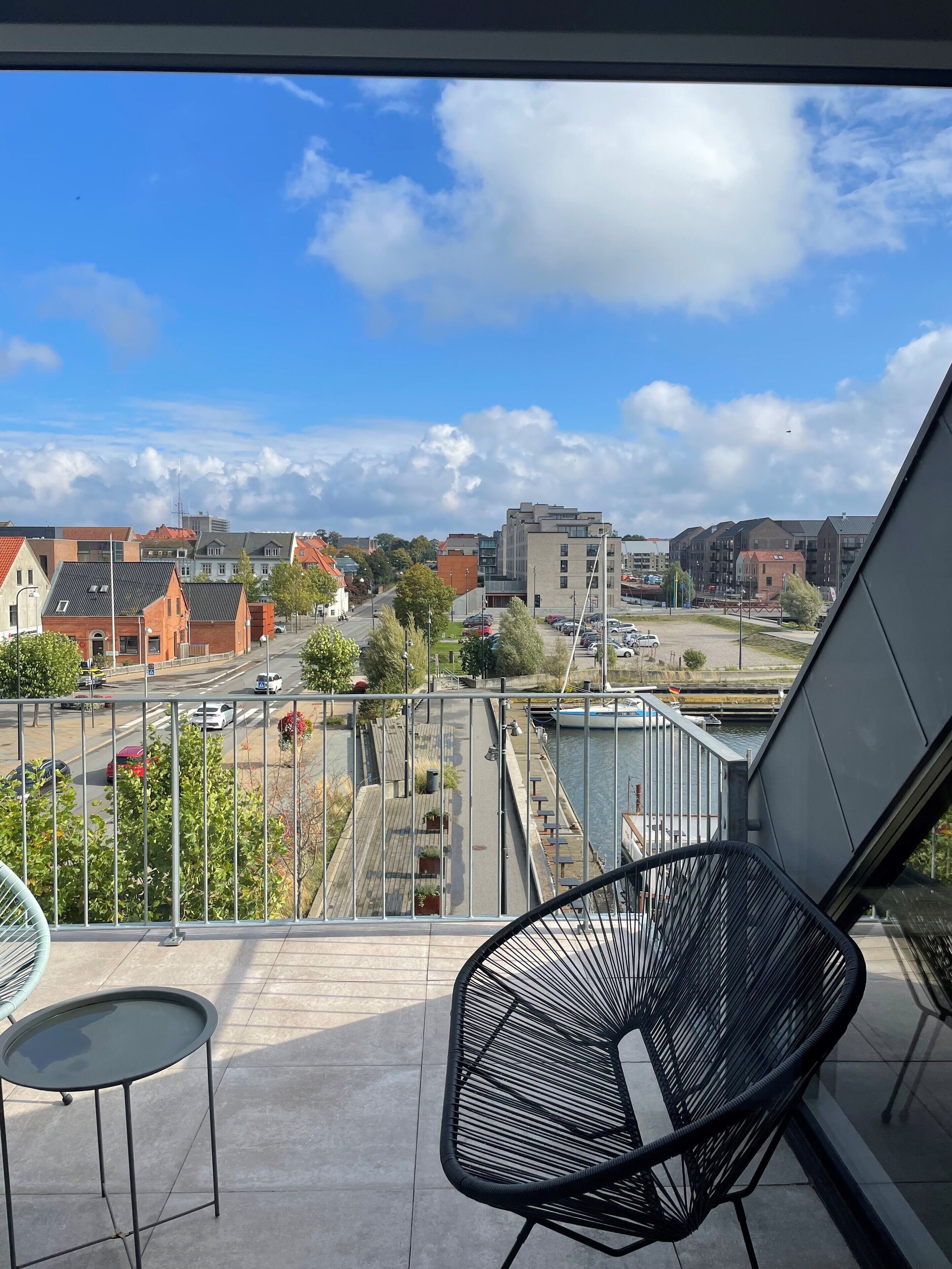 Phòng Suite có tầm nhìn toàn cảnh, ban công | Bộ đồ giường cao cấp, phòng cách âm, bàn ủi/dụng cụ ủi quần áo 