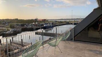 Svit Panoramic - balkong | SÀngtillbehör av högsta kvalitet, ljudisolering och strykjÀrn/strykbrÀda