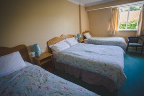 Triple Room | In-room safe, individually decorated, free WiFi - Diamond Hill Country House (Waterford)