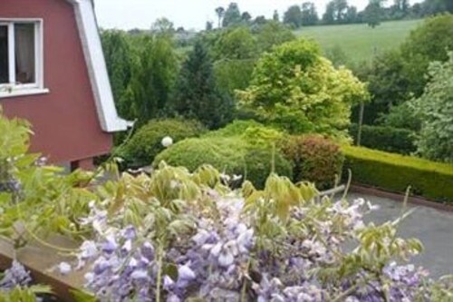 Diamond Hill Country House