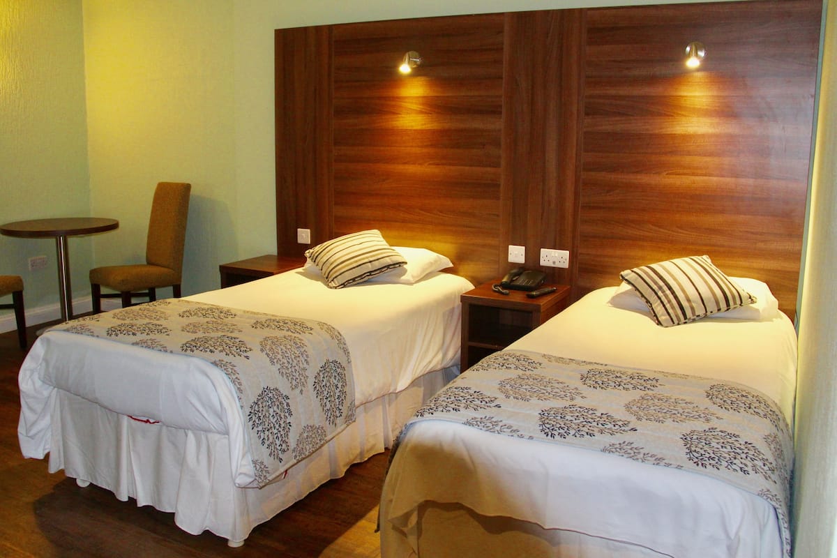 twin room | soundproofing, iron/ironing board, cots/infant beds, free wifi