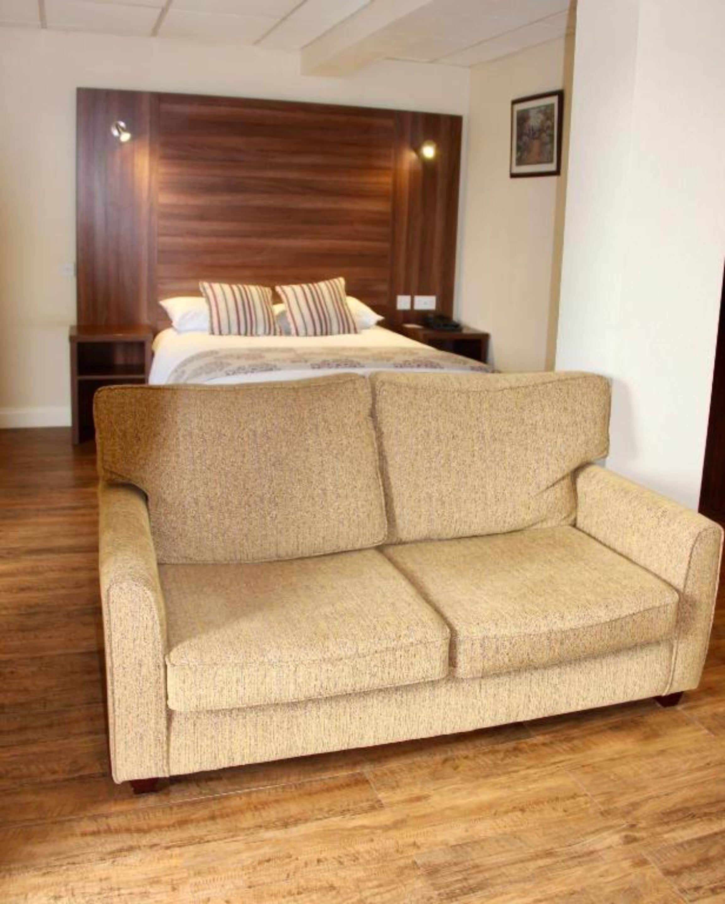 double room, 1 double bed | soundproofing, iron/ironing board, cots/infant beds, free wifi