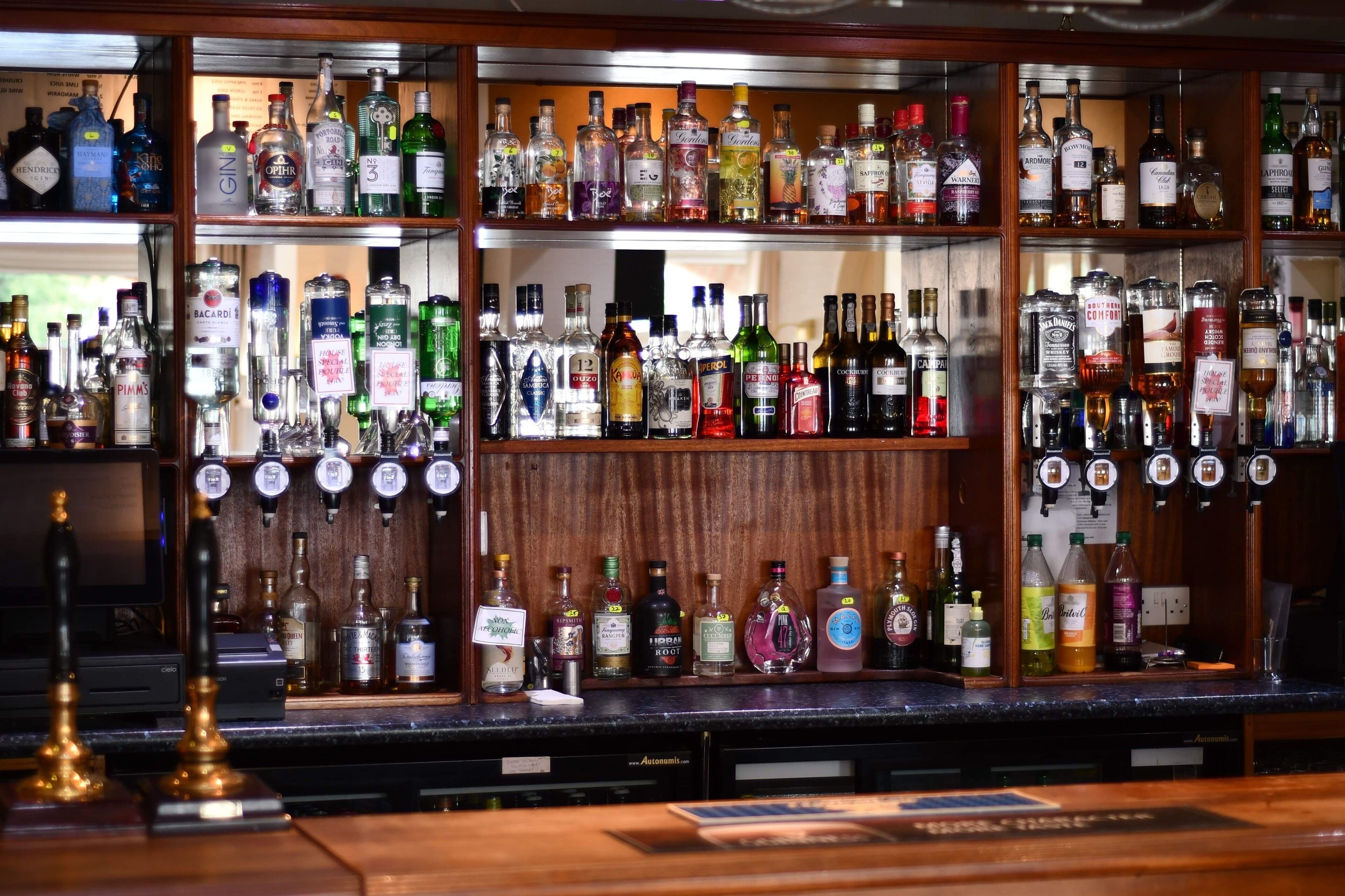 Bar (en la propiedad)