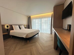 Chambre Double Deluxe | Wi-Fi gratuit, draps fournis, accès pour personnes à mobilité réduite