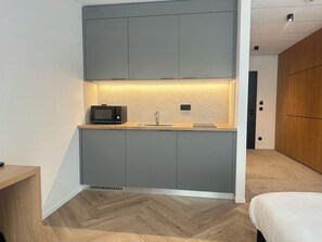 Deluxe Studio Suite