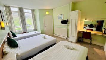 Căn hộ, có phòng tắm riêng (Quad)