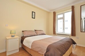 Habitación estándar doble | Sistema de insonorización, cunas gratuitas, wifi gratis