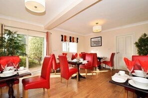 Dining - Lynfield Guest House (Galway)
