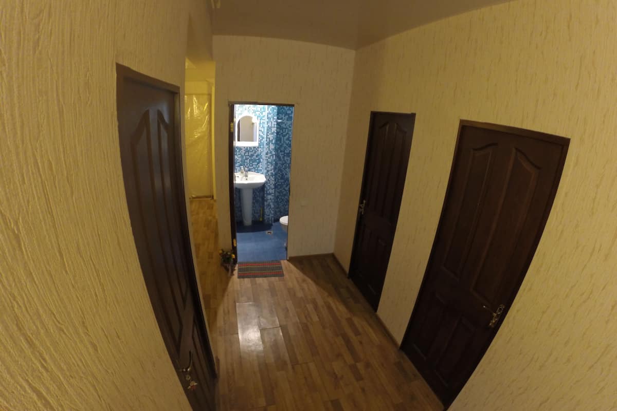 Single Room, Shared Bathroom | Hallway