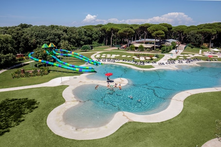 Parc aquatique. Camping Village Parco della Gallinara