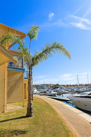 Exterior - The Marina Hotel (Port Lincoln)
