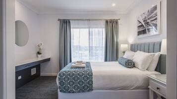 Studio Spa Suite | 1 habitación, caja de seguridad en la habitación y escritorio