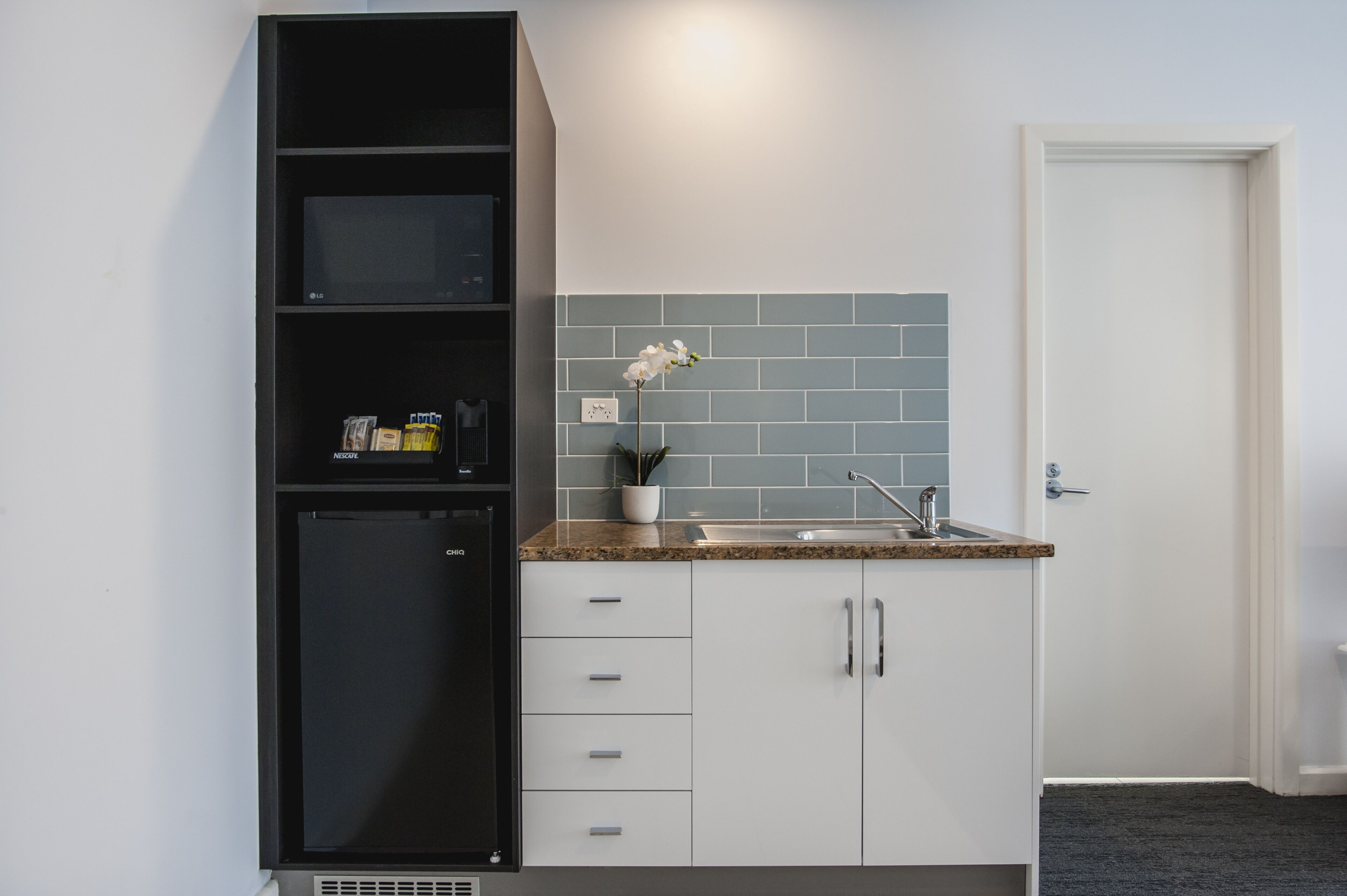 studio spa suite | private kitchenette | microwave, electric kettle
