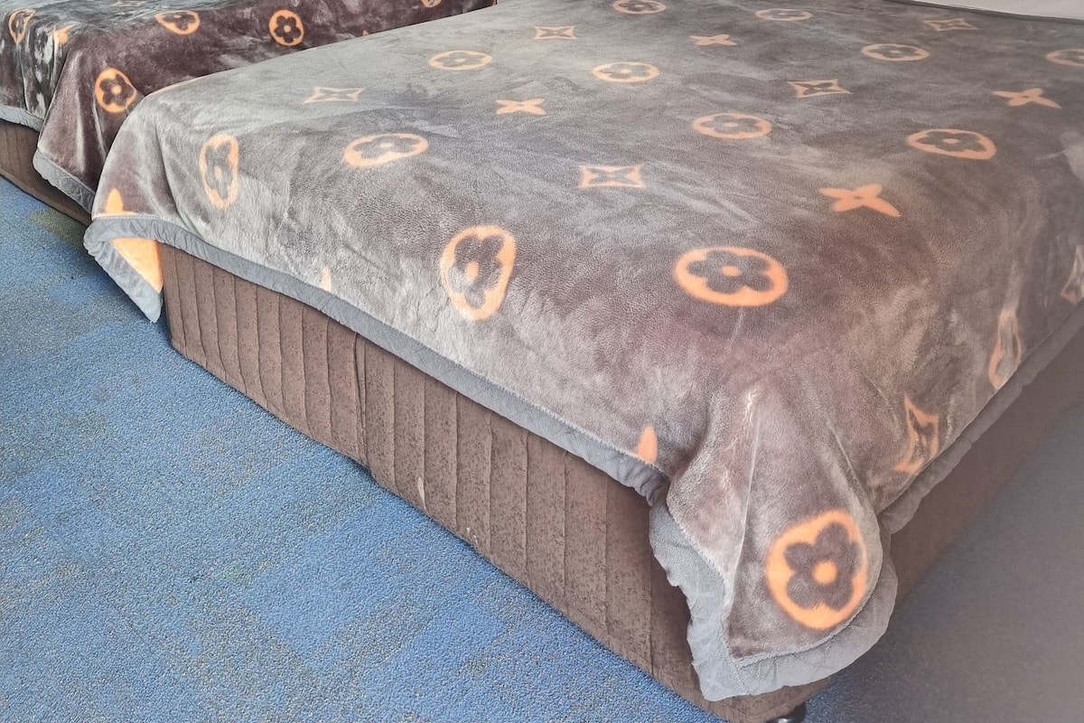 Premium bedding, Select Comfort beds, desk, soundproofing