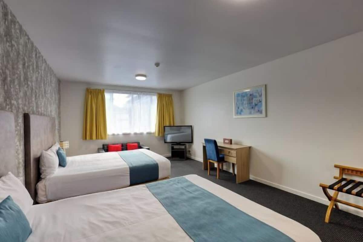 Minibar, in-room safe, individually furnished, blackout curtains