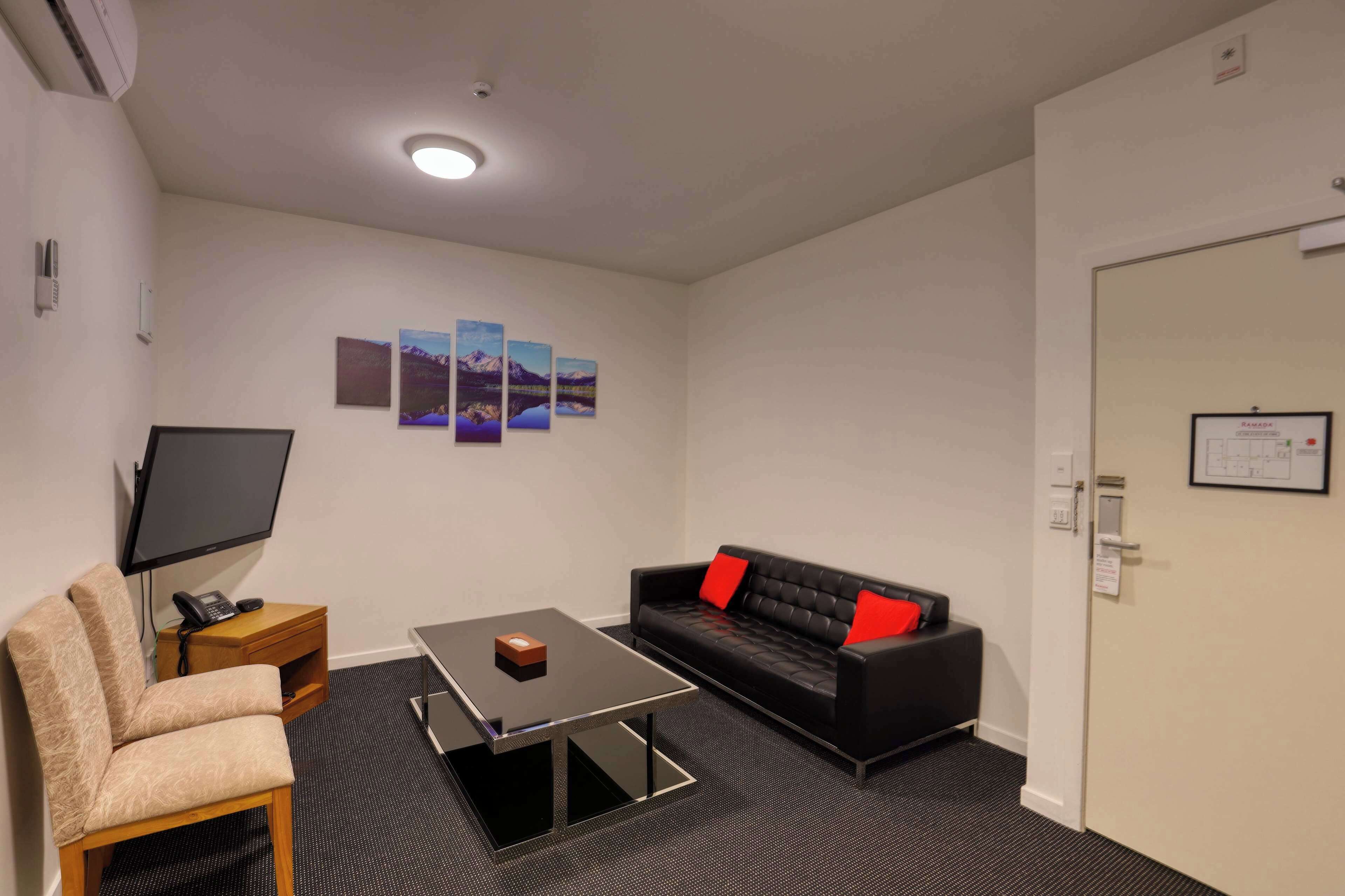 1 bedroom, minibar, in-room safe, individually furnished