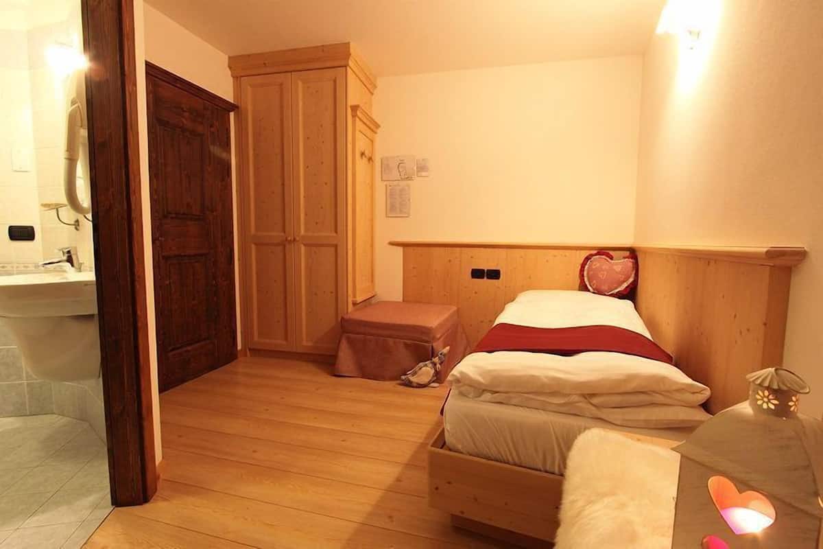 Eenpersoonskamer | Italiaanse Frette-lakens, Select Comfort-bedden, een kluis op de kamer