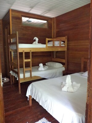 Standard Triple Room - Amazon Tupana Jungle Lodge (Careiro)