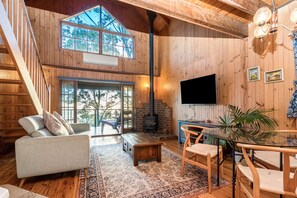 Televisión de pantalla plana de 55 pulgadas con canales digitales