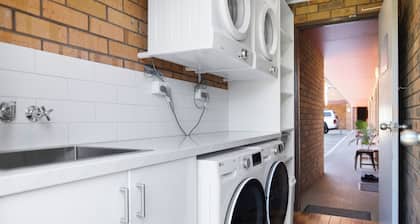 Royal Palms Motor Inn