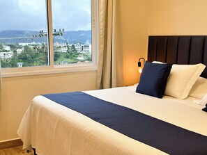 Minibar, individually decorated, individually furnished, free WiFi