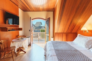 Economy Double or Twin Room | Minibar, individually decorated, individually furnished, free WiFi - Pousada Recanto Almeida (Campos do Jordão)