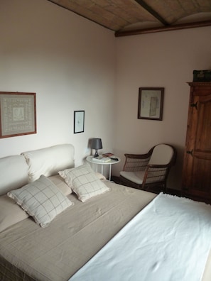 Room - Podere Granai (Cinigiano)