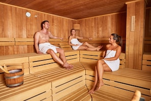 Sauna, steam room