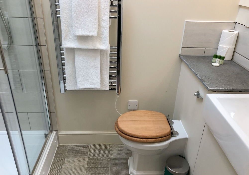 The Kings Arms by null