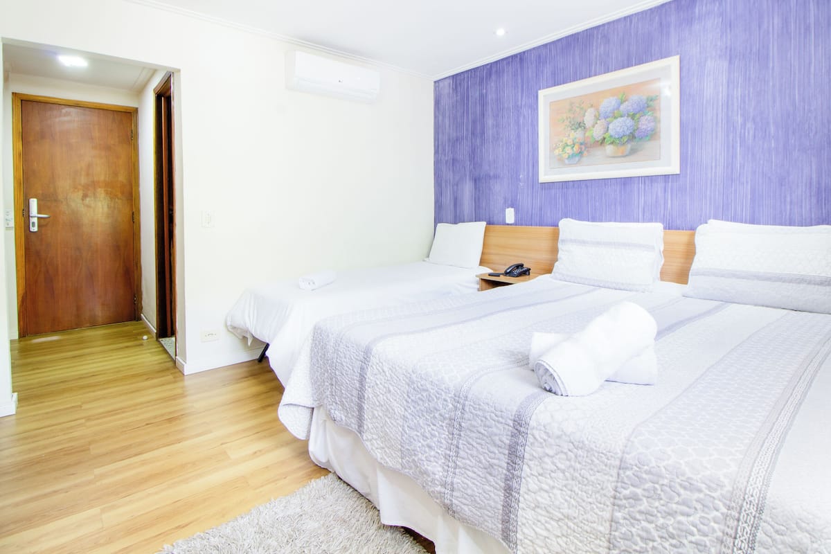 Hypo-allergenic bedding, down duvets, Select Comfort beds, minibar