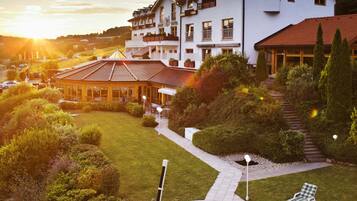 Outdoor pool, open 8:00 AM to 9:00 PM, pool umbrellas, sun loungers