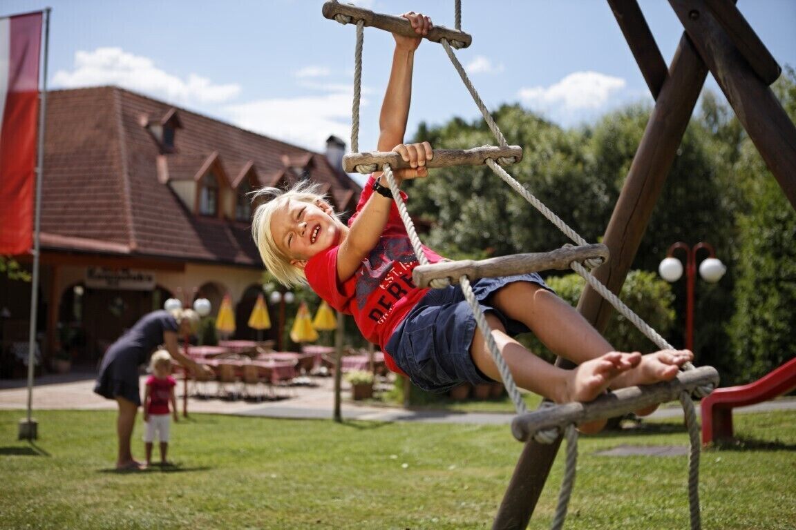 Área de juegos infantiles al aire libre