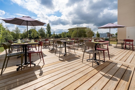 Exterior. Sure Hotel by Best Western Guerande